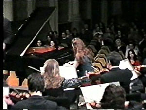 Isadora Pastragus playing R. Schumann-Concerto for piano and orchestra in A minor, 3 Movement